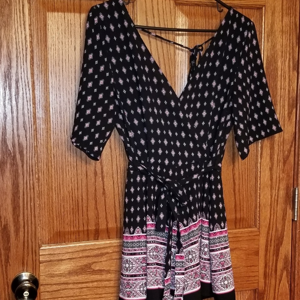 Women's Romper - Picture 6 of 8